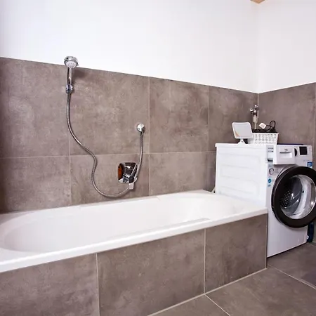 Moierhof Daire Palling